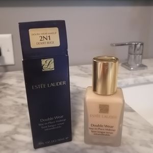 Estee Lauder double Wear